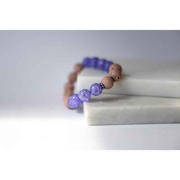 Apyrankė iš lavos ir violetinio kvarco akmenų