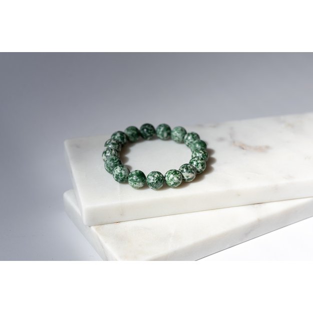 Apyrankė iš dėmėtojo jaspio akmenukų