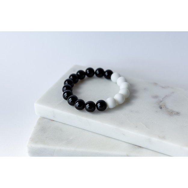 Apyrankė iš onikso akmenų 10 mm